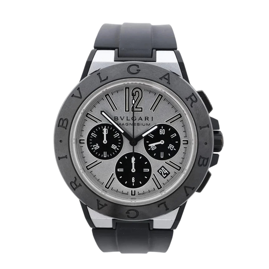 Diagono Chronograph
Ref.DG42SMCCH 42MM